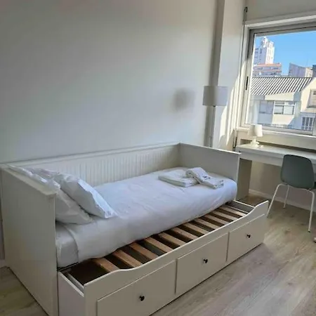 The Cale - Porto, Sa Da Bandeira